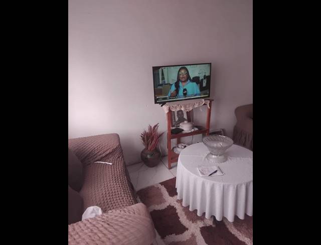 2 BEDROOM HOUSE FOR SALE IN MOLELEKI EXT 2